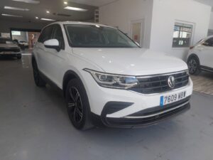 VOLKSWAGEN TIGUAN LIFE 1.4 TSI EHYBRID DSG (HÍBRIDO-ENCHUFABLE)